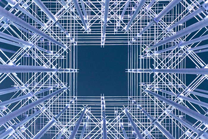 Exposicion Arquitecturas para el fuego CTAV pink intruder 03