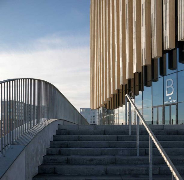 arquitectura accoya madera estructural fachada proyecto copenhague royal arena detalle acceso