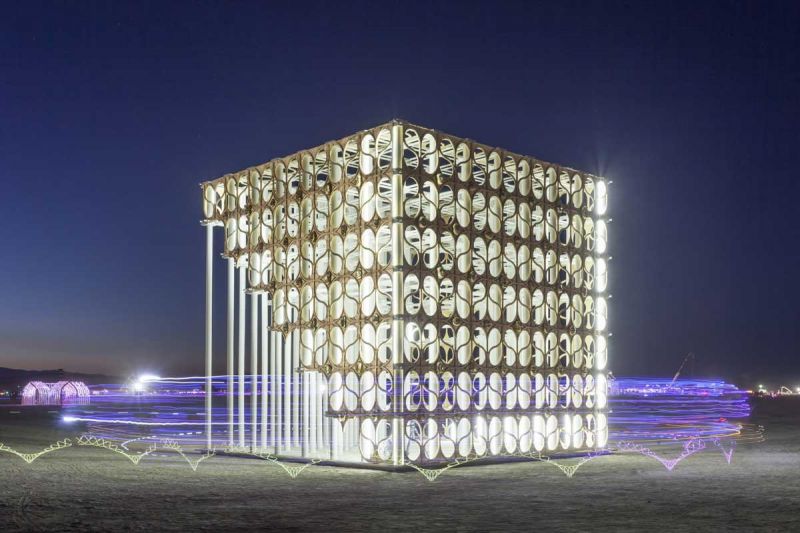 pink intruder miguel arraiz fallas arquitectos falleros arquitectura y empresa 06