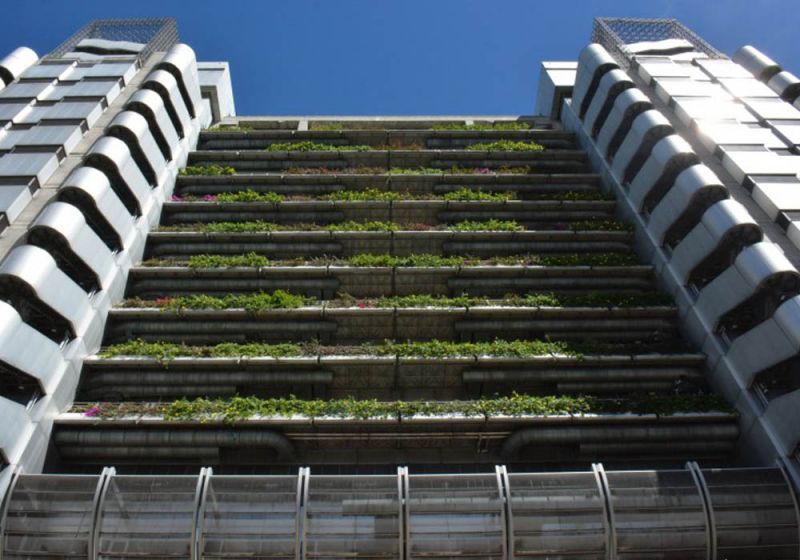 Fachada verde del Edificio Inteligente de las Empresas Públicas de Medellín